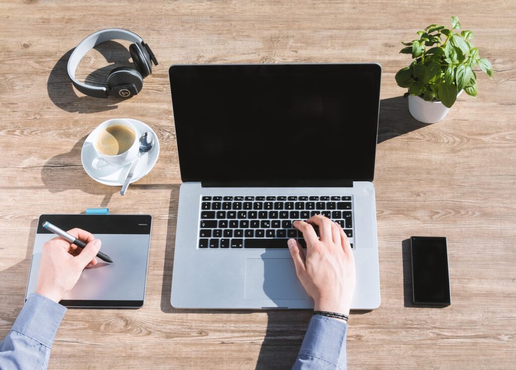 gc92a03eba1babd0f12bd844bffd42abc42d20eebae4f7a123ddffbb8bf3d0c535883a43715c0732afb522408a53e2ae64340ae19bae60e9f9622627d517c179d_1280